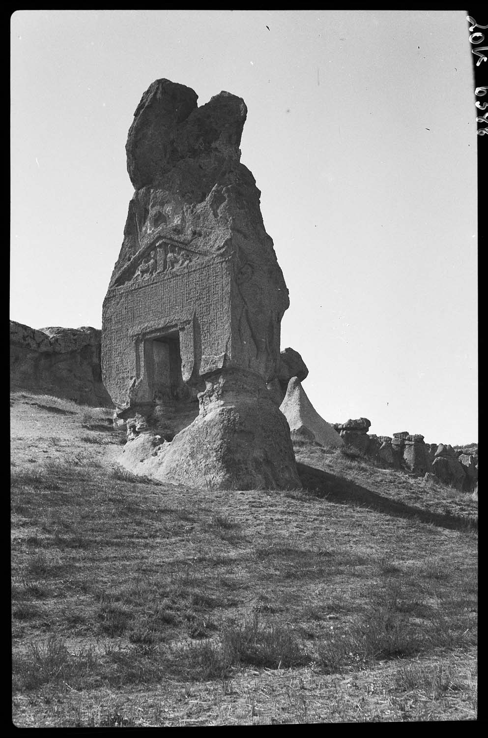 Vue du monument de face